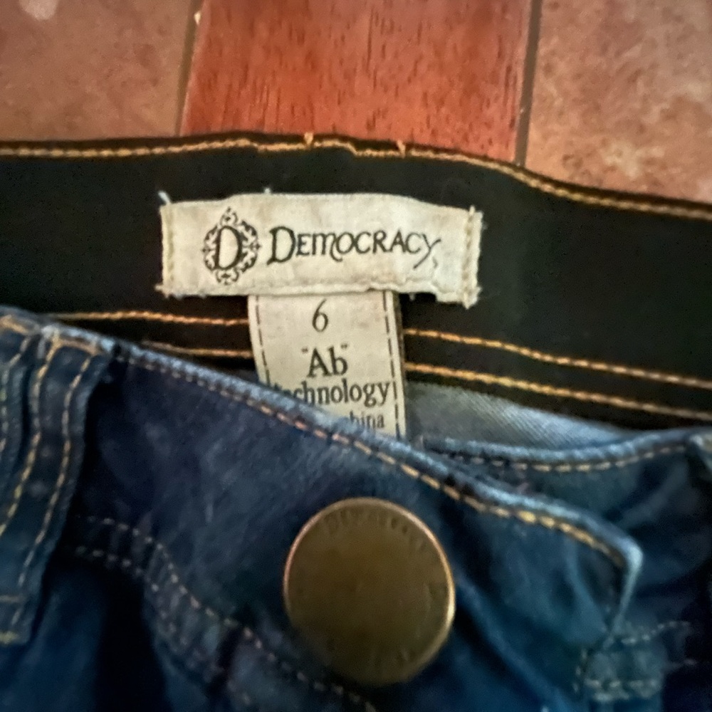 Democracy slimming jeans
